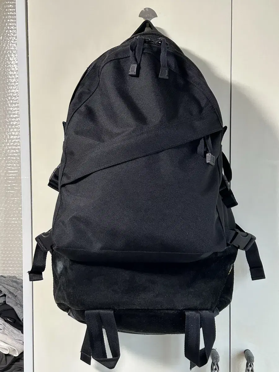 SAN SAN GEAR | 산산기어 [Same day] San San Gear Boylongface